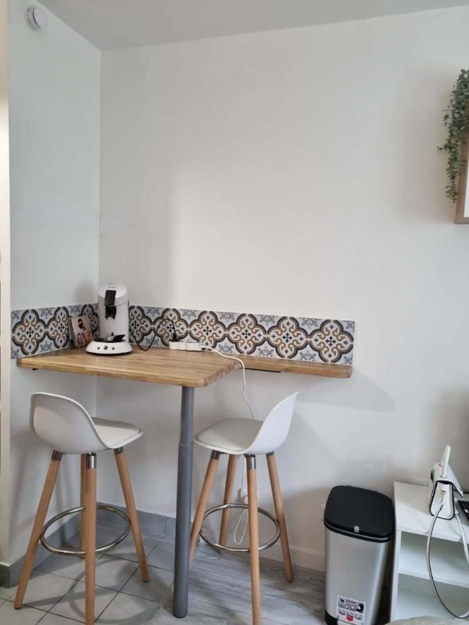 Petit Appartement Cosy ชาวิลล์ ภายนอก รูปภาพ